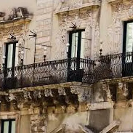 Nuccio's House * Santa Tecla